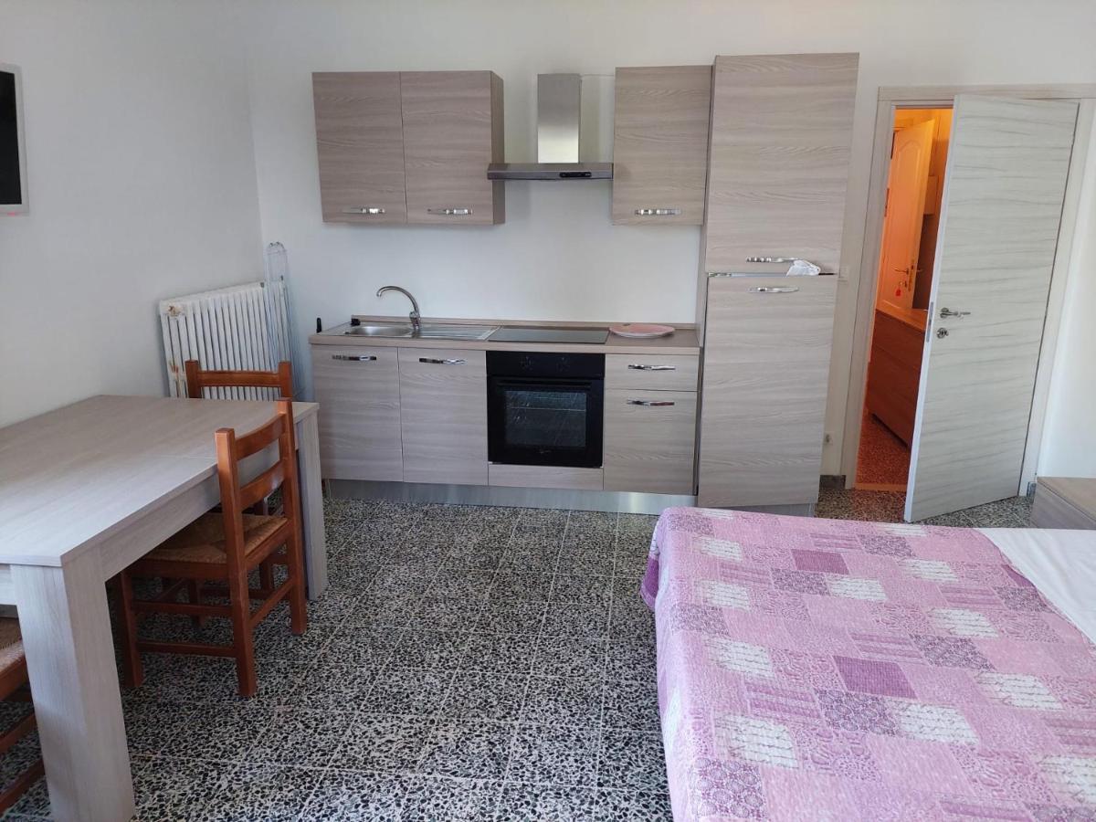 Agriturismo Ca' Isotta Castello di Serravalle Kültér fotó