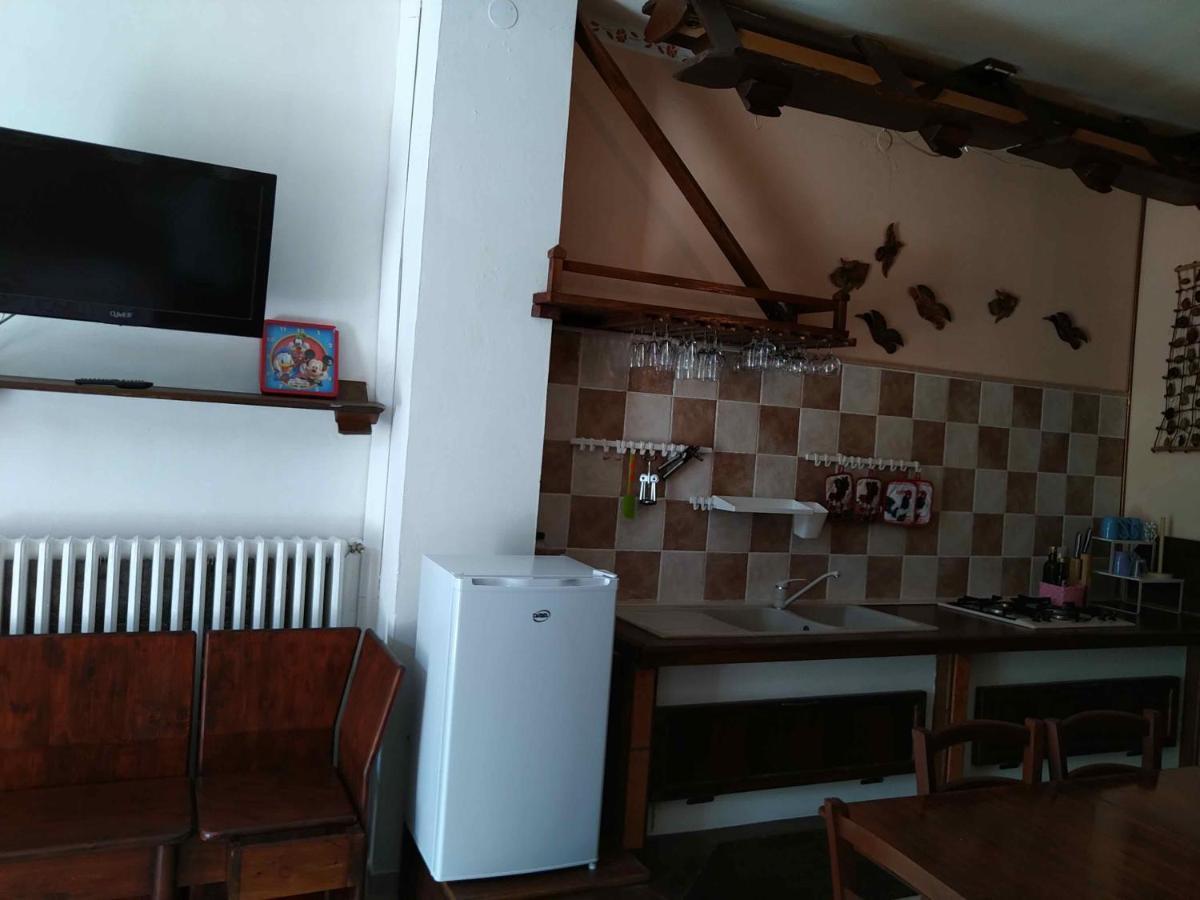 Agriturismo Ca' Isotta Castello di Serravalle Kültér fotó
