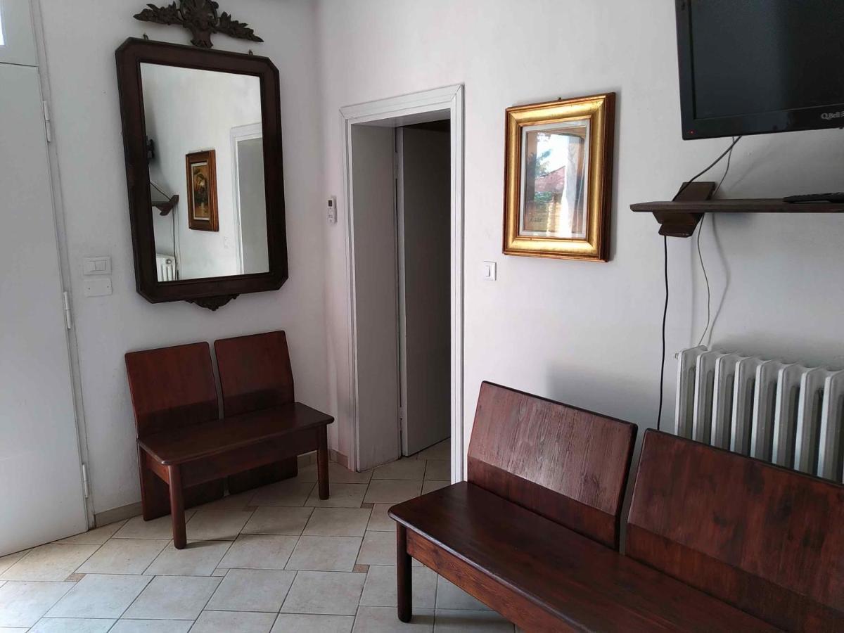 Agriturismo Ca' Isotta Castello di Serravalle Kültér fotó