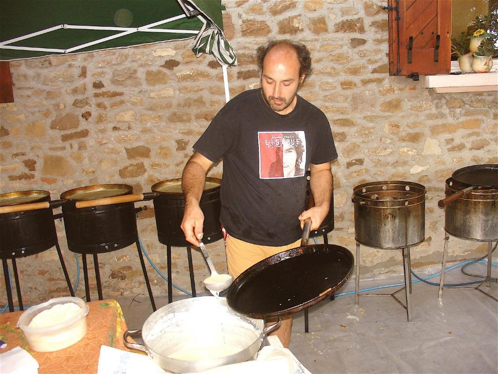 Agriturismo Ca' Isotta Castello di Serravalle Kültér fotó